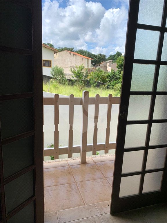 Casa ampla à venda no Vale das Flores em Atibaia