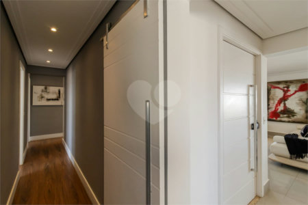 APARTAMENTO IPIRANGA COM 4 SUÍTES E 3 VAGAS - REFORMADO!