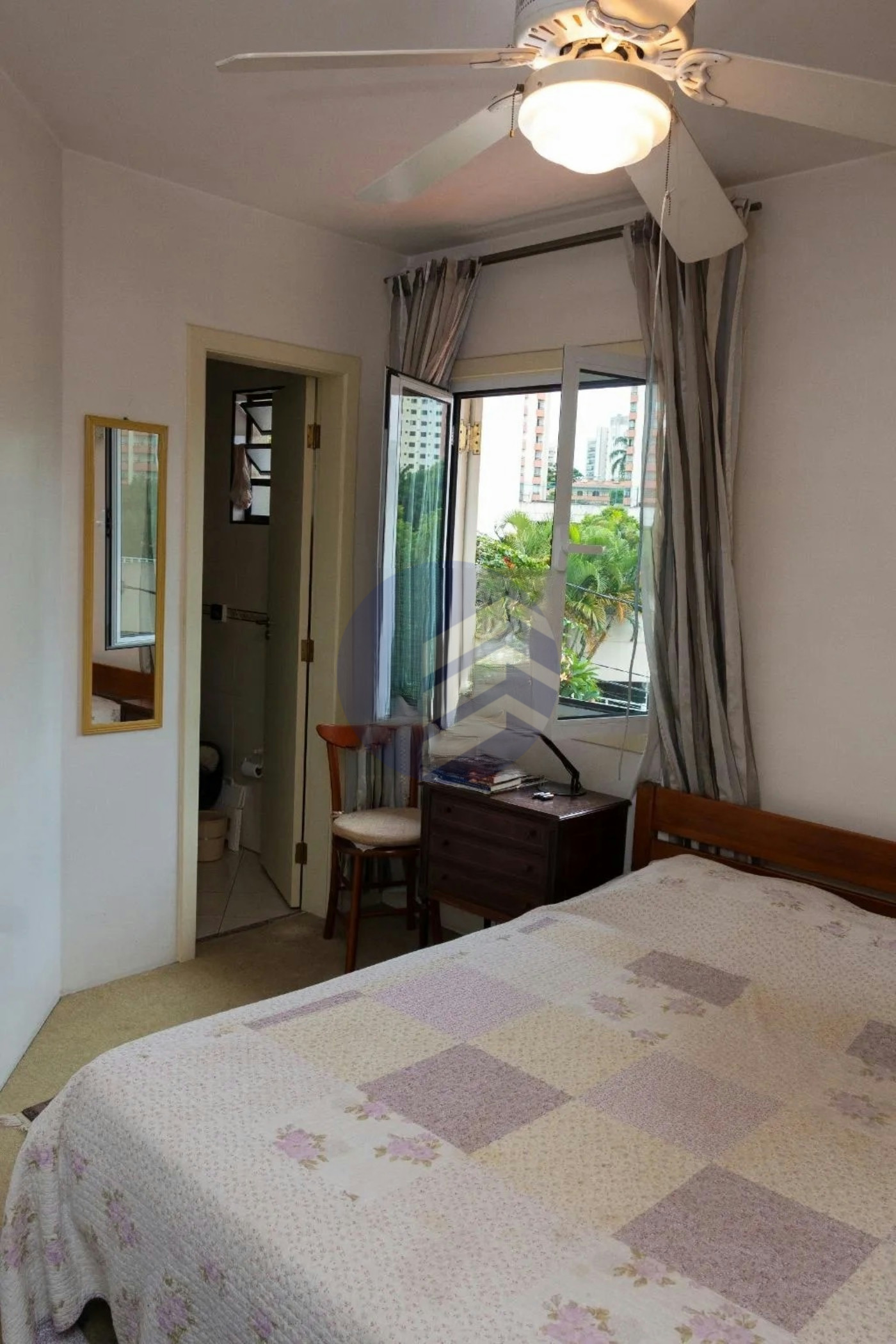 Sobrado à venda com 4 quartos, sendo 1 suíte, em Jardim Ester Yolanda, São Paulo - SP