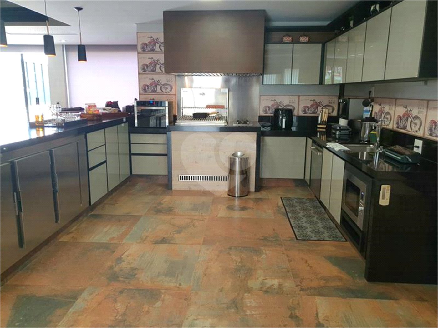 Casa à venda com 5 suítes no condomínio Residencial Villagio, Americana - SP