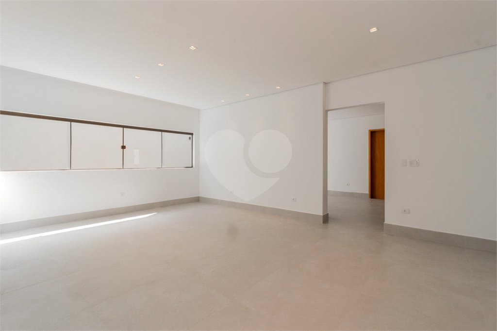 Casa à venda com 4 quartos, sendo 1 suíte, em Jardim Guedala, São Paulo, SP