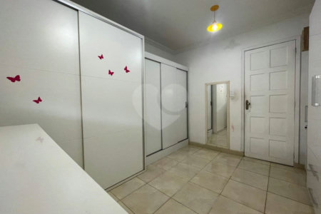 Casa à venda com 4 quartos em Santa Cruz, Rio de Janeiro, RJ