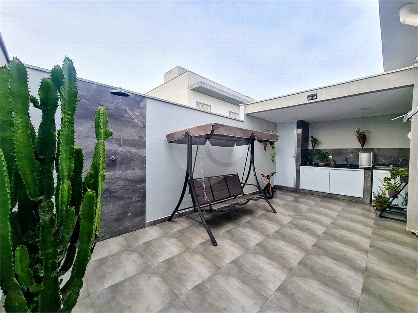 Casa à venda com 3 quartos, sendo 1 suíte, no condomínio Horto Florestal Iii, Sorocaba - SP