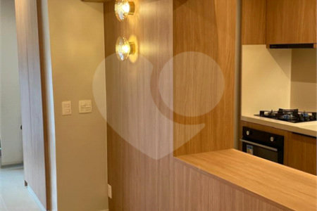 Apartamento à venda ou para alugar com 2 suítes em Pinheiros, São Paulo, SP
