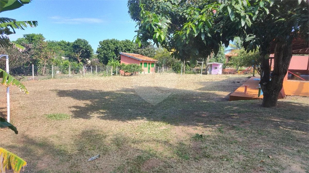 Casa à venda com 3 quartos, sendo 1 suíte, no condomínio Residencial Terras de Vera Cruz, Vera Cruz - SP