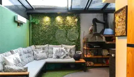 Casa à venda com 2 quartos, sendo 1 suíte,  no condomínio Cube Real Parque, São Paulo - SP