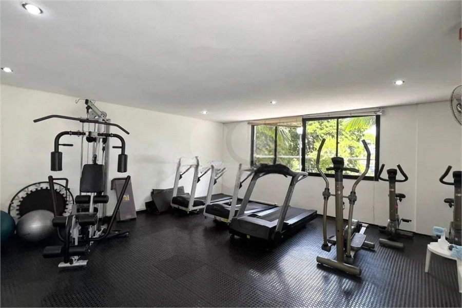 Apartamento à venda com 3 quartos, sendo 1 suíte,  em Vila Madalena, São Paulo, SP