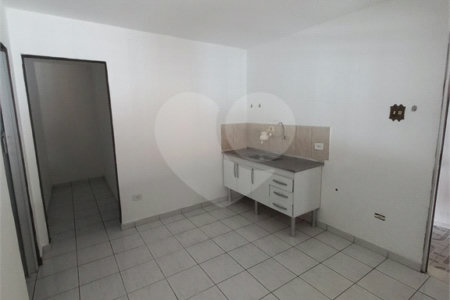 Casa à venda com 5 quartos, sendo 1 suíte, em Jardim Novo Taboão, São Paulo, SP