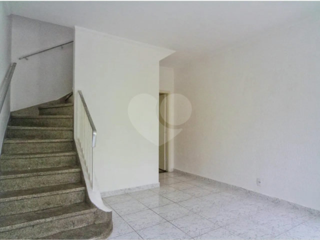 Sobrado à venda com 3 quartos em Santana, São Paulo, SP