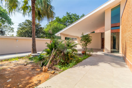 Casa à venda com 4 quartos, sendo 3 suítes,  em Interlagos, São Paulo, SP