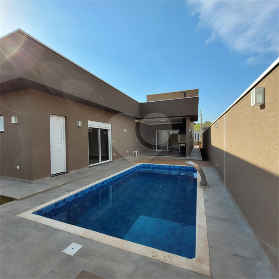 Casa Térrea à venda com 3 suítes em Loteamento Greenfield, Atibaia, SP