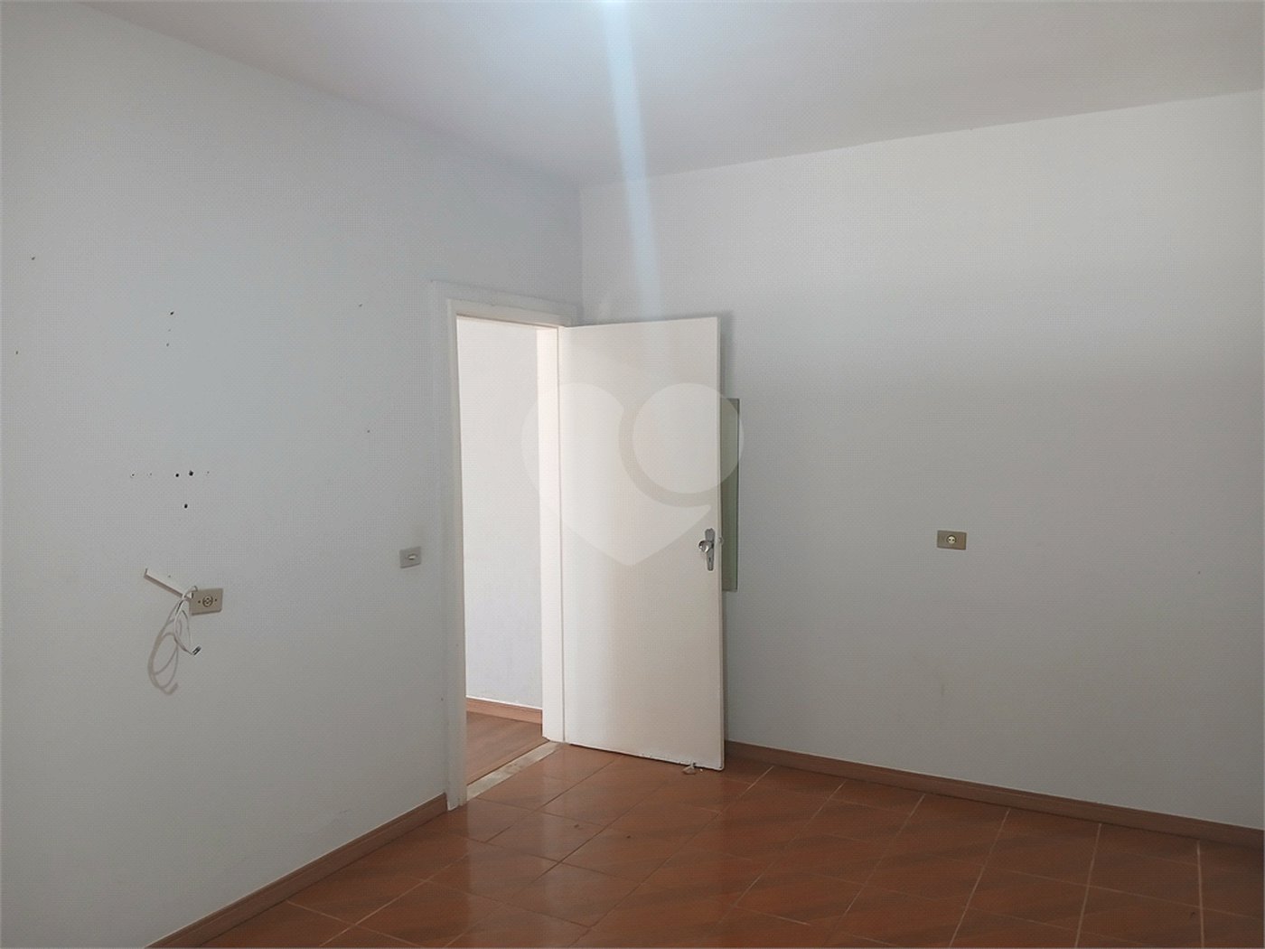 Casa à venda com 2 quartos, sendo 1 suíte, em Jardim Alvorada, Itapetininga, SP