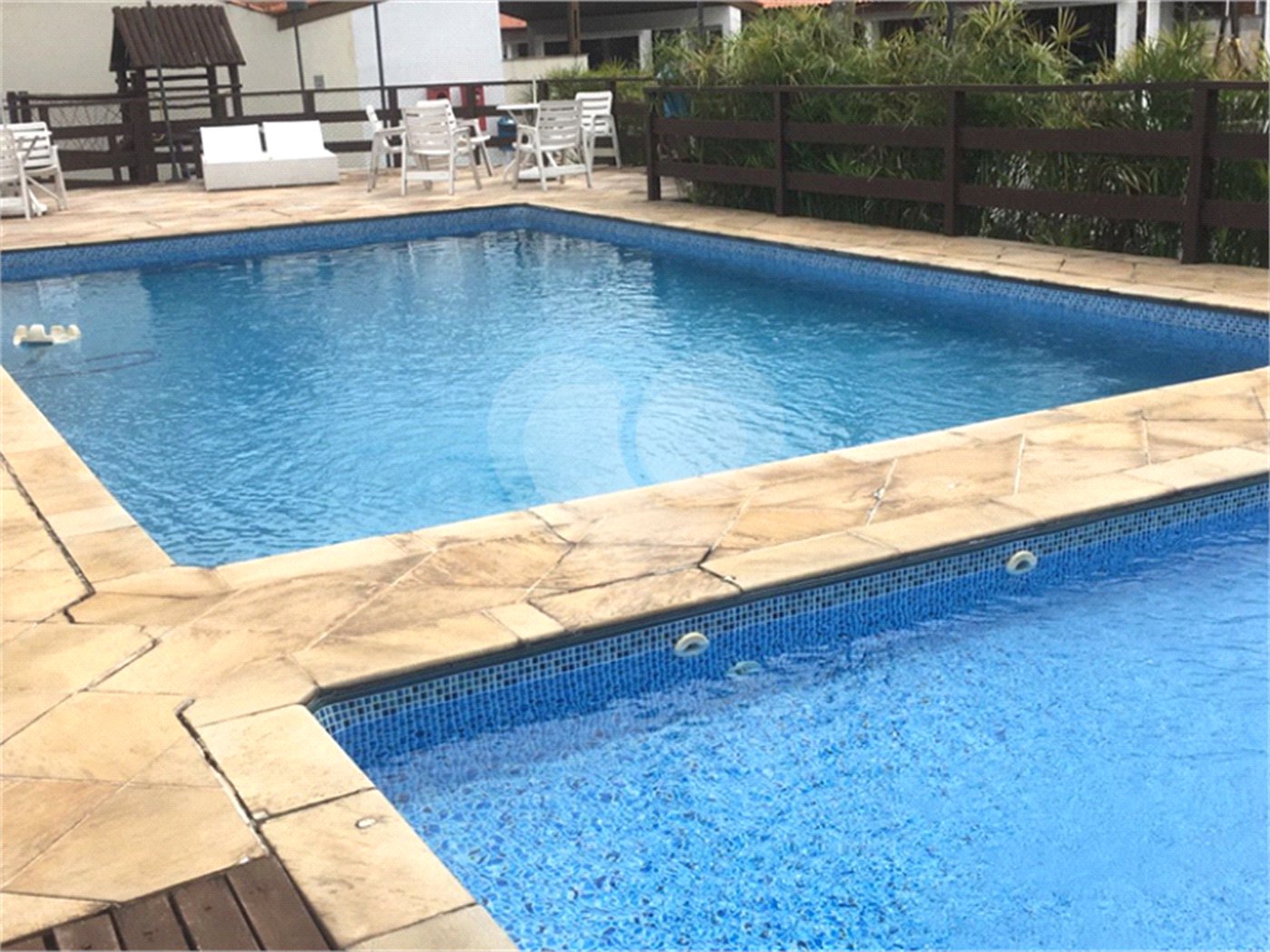Casa à venda ou para alugar com 4 quartos, sendo 1 suíte,  em Tremembé, São Paulo, SP