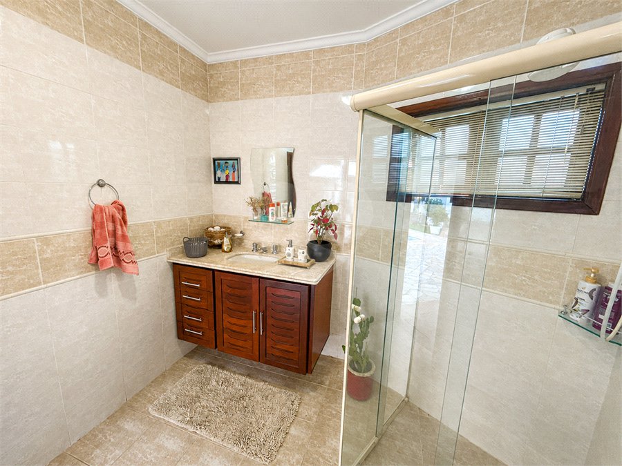 Casa à venda com 5 suítes no condomínio Parque Village Castelo, Itu - SP