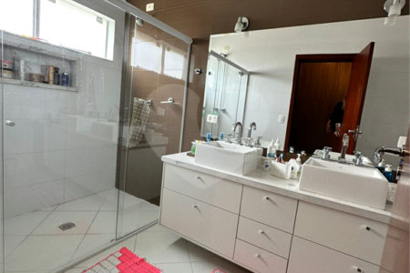 Casa à venda com 3 quartos, sendo 1 suíte, no condomínio Ibiti Royal Park, Sorocaba - SP