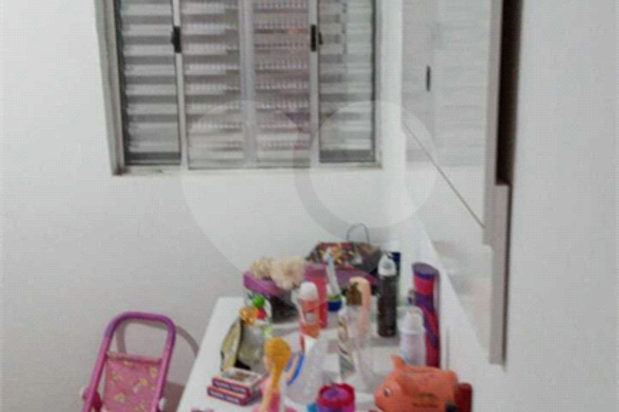 Sobrado à venda com 4 quartos em Lavapés, Mairiporã, SP