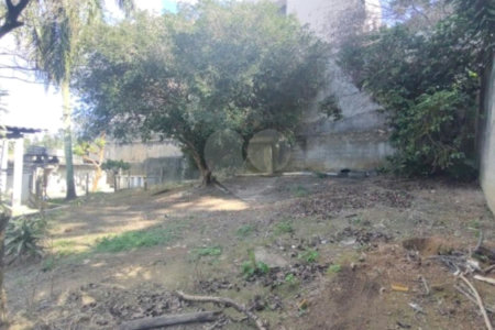 Terreno à venda em Chácara Santa Maria, São Paulo, SP