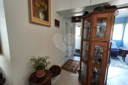 Apartamento à venda com 2 quartos, sendo 1 suíte, em Moema, São Paulo, SP