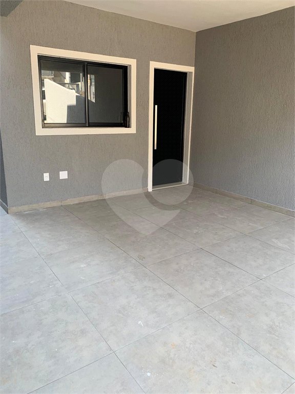 Casa à venda com 3 quartos, sendo 1 suíte, no condomínio Villa D'este, Cotia - SP