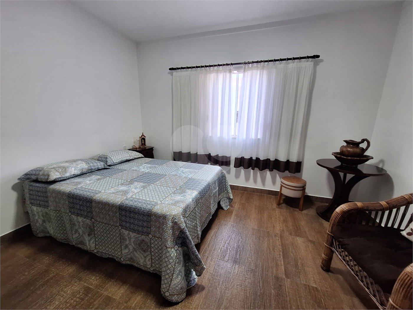 Casa à venda com 2 dormitórios á venda.
