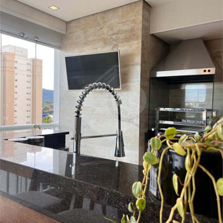 Apartamento à venda com 3 quartos, sendo 1 suíte,  em Vila Suissa, Mogi das Cruzes, SP