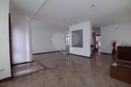 Sobrado à venda com 5 quartos em Jardim São Paulo(zona Norte), São Paulo, SP