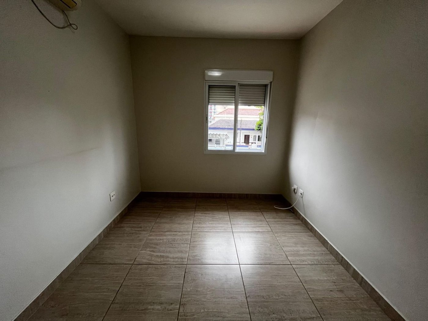 Sobrado com 3 dormitórios à venda, 152 m² por R$ 1.700.000,00 - Embaré - Santos/SP