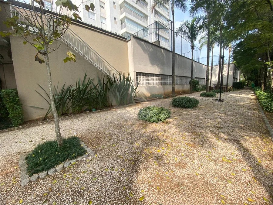 Apartamento à venda com 3 suítes em Jardim Marajoara, São Paulo, SP