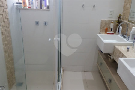 Apartamento à venda com 4 quartos, sendo 1 suíte,  em Tijuca, Rio de Janeiro, RJ