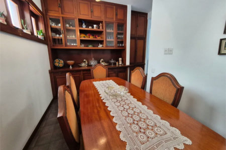 Casa de Vila à venda ou para alugar com 4 quartos, sendo 2 suítes, em Jardim Leonor, São Paulo, SP