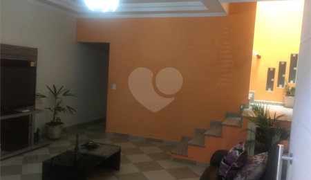Sobrado à venda com 4 quartos, sendo 1 suíte,  em Vila Maria, São Paulo, SP