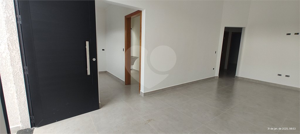 Casa Térrea à venda com 3 quartos, sendo 1 suíte,  em Nova Cerejeira, Atibaia, SP