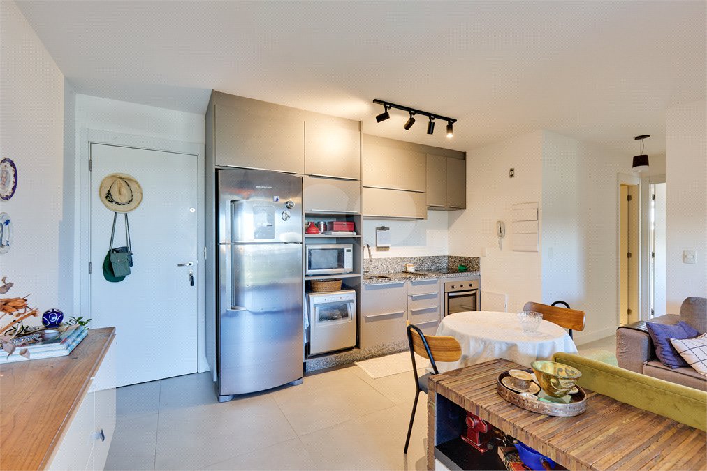 Apartamento à venda com 2 quartos, sendo 1 suíte, em Santo Amaro, São Paulo, SP