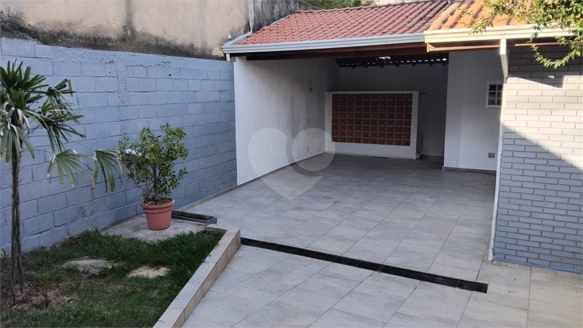 Casa à venda com 3 quartos, sendo 1 suíte, em Parque Ouro Fino, Sorocaba, SP