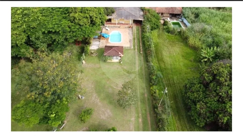 Chácara à venda com 5 quartos, sendo 2 suítes, em Chácara Recreio Danubio, Holambra, SP