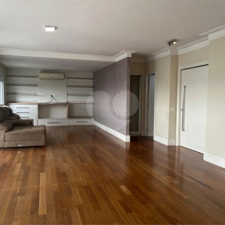 Apartamento à venda com 3 suítes em Vila Andrade, São Paulo, SP