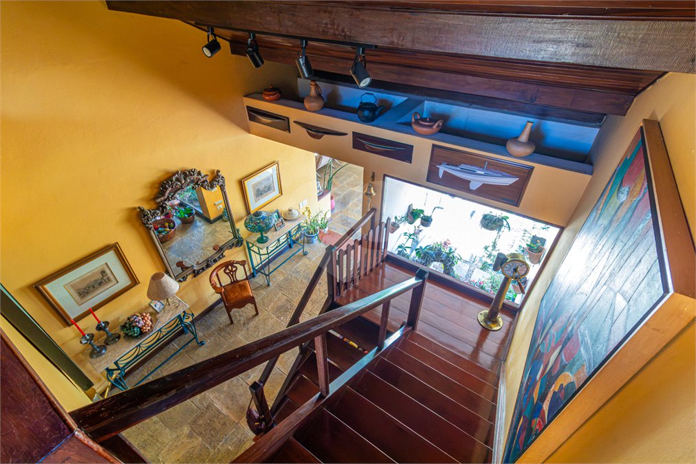 Casa à venda com 3 quartos, sendo 2 suítes, em Interlagos, São Paulo, SP
