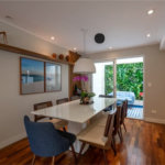 Casa à venda com 4 quartos, sendo 2 suítes, no condomínio Melbourne Residence, São Paulo - SP