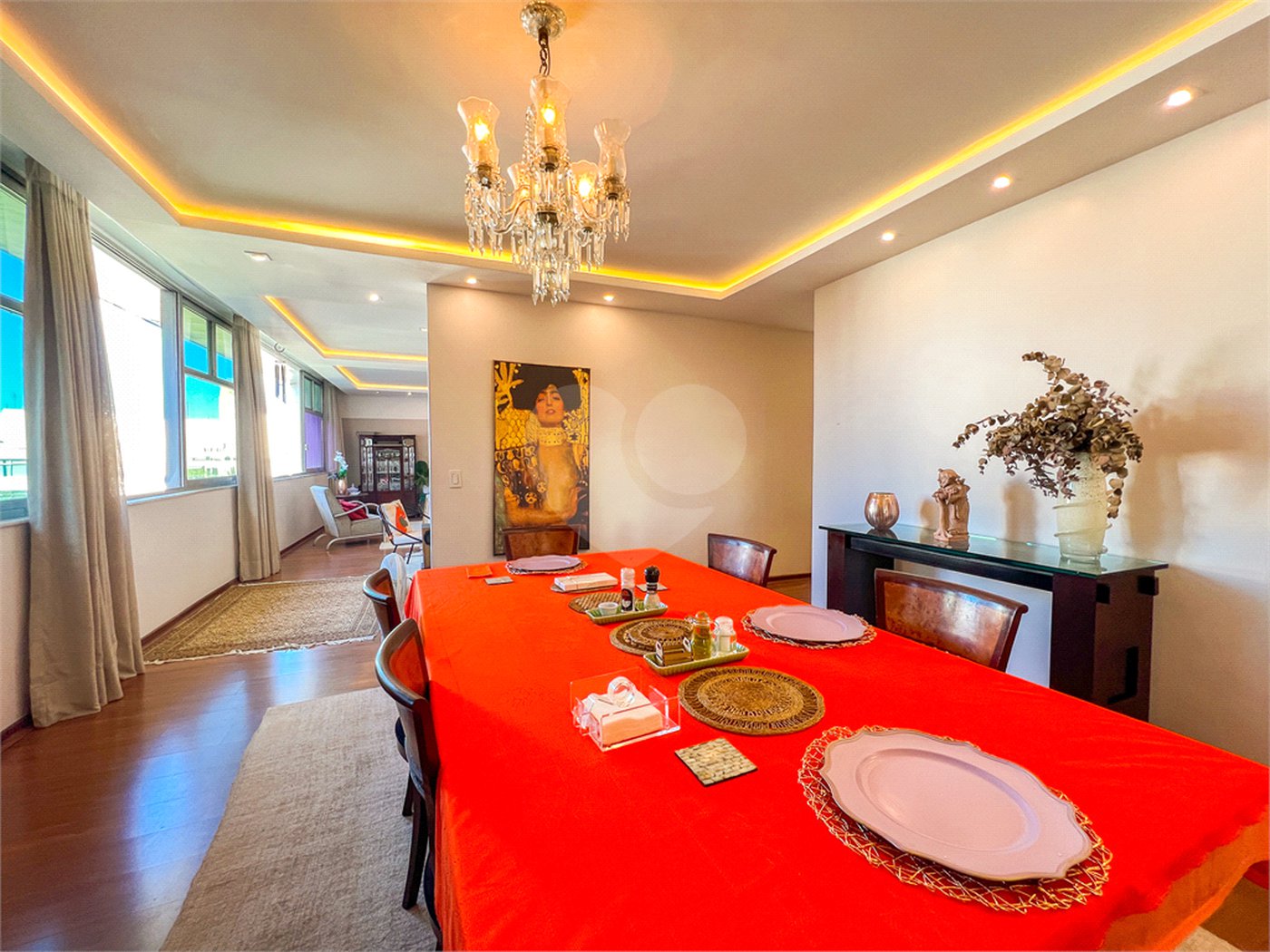 Apartamento à venda com 4 quartos, sendo 1 suíte, em Copacabana, Rio de Janeiro, RJ