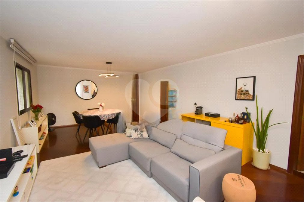Apartamento à venda com 3 quartos, sendo 1 suíte, em Vila Maria Alta, São Paulo, SP