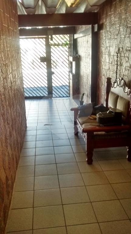Casa à venda com 4 quartos, sendo 1 suíte, em Parque Vitória, São Paulo, SP