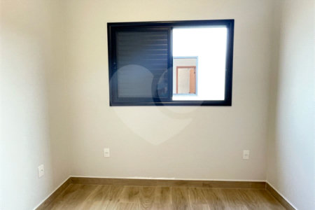 Casa à venda com 3 quartos, sendo 1 suíte, no condomínio Horto Florestal Iii, Sorocaba - SP