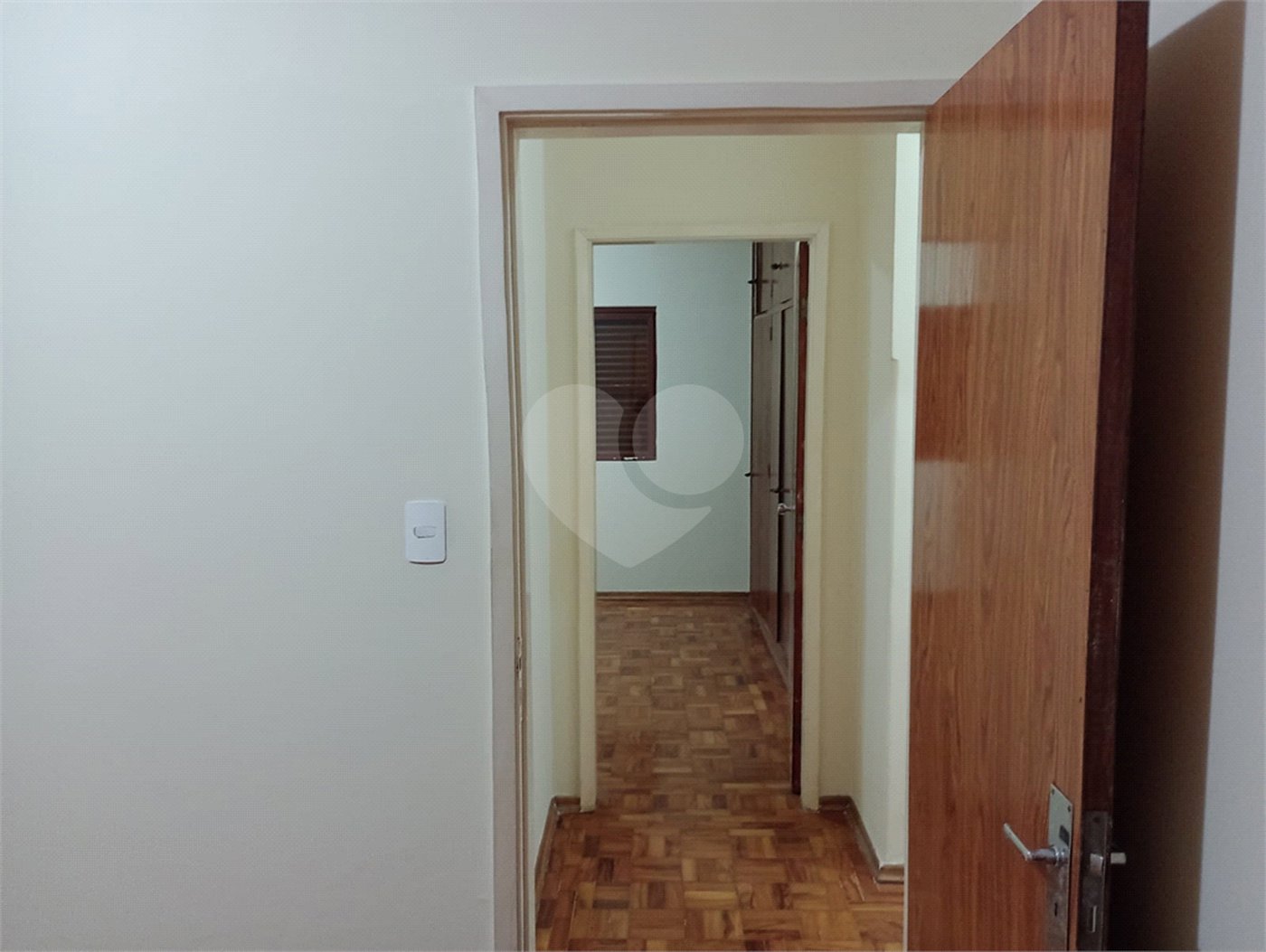 Casa à venda com 4 quartos, sendo 1 suíte, em Vila Rosa, Itapetininga, SP