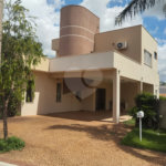 Sobrado à venda com 4 quartos, sendo 3 suítes, em Altos do Jaraguá, Araraquara, SP