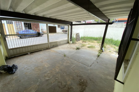 Sobrado à venda com 3 quartos, sendo 1 suíte, em Interlagos, São Paulo, SP