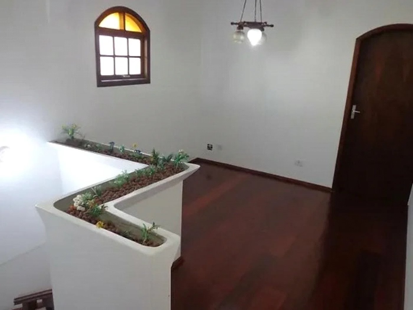 Casa à venda com 3 quartos, sendo 1 suíte,  em Vila Campesina, Osasco, SP