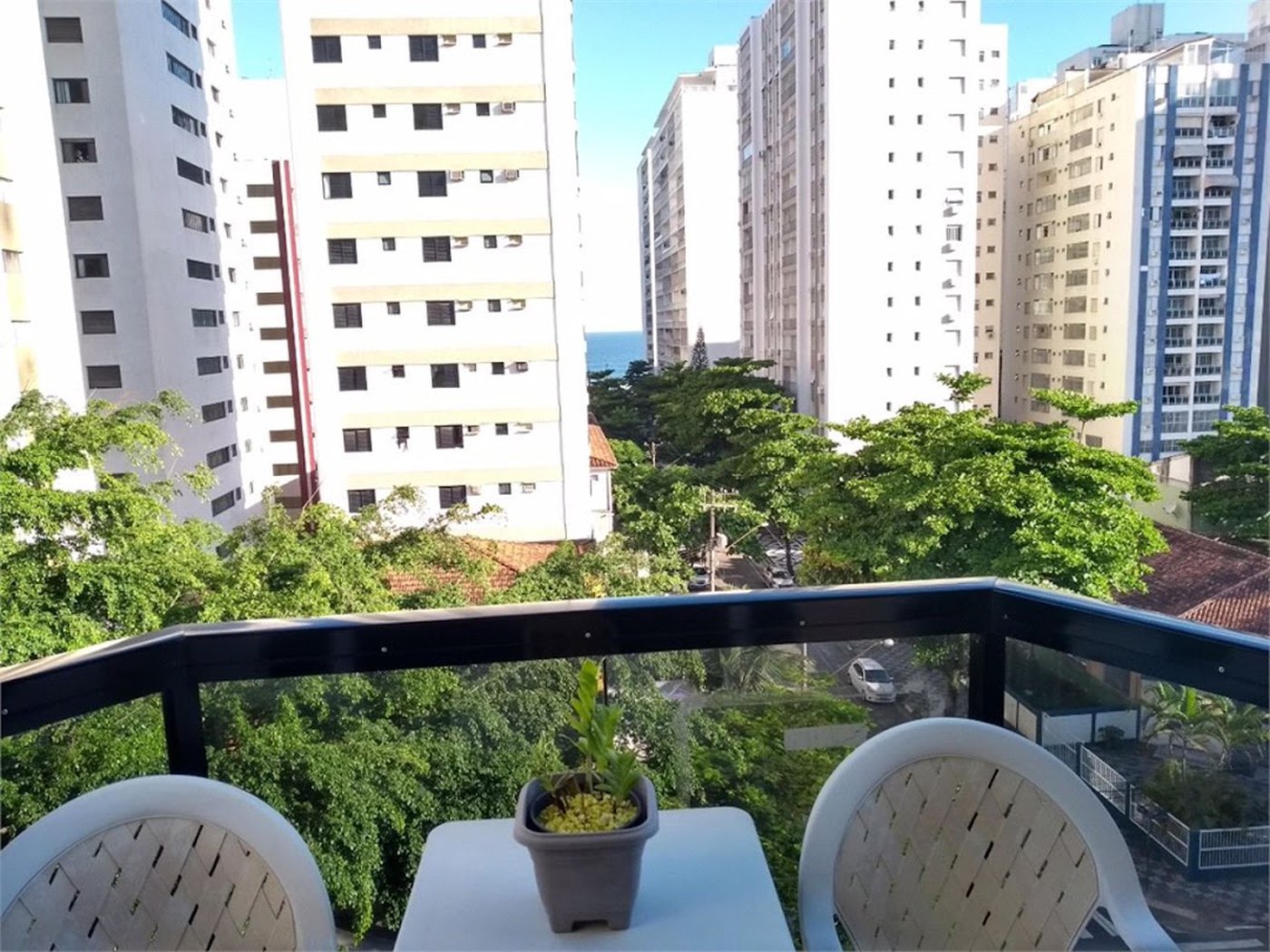 Apartamento Residencial à venda, Vila Maia, Guarujá - AP1033.