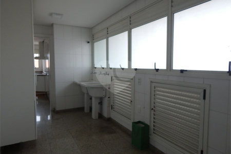Apartamento à venda com 4 suítes em Moema, São Paulo, SP