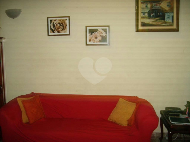 Sobrado à venda com 2 quartos em Vila Dom Pedro Ii, São Paulo, SP