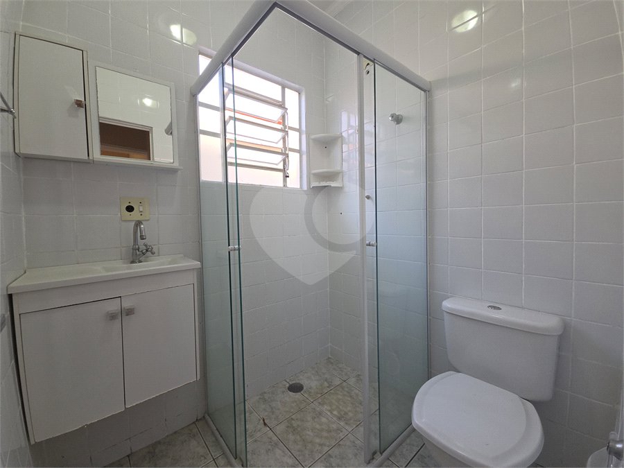 Casa à venda com 3 quartos, sendo 1 suíte, no condomínio Parque das Árvores, Sorocaba - SP